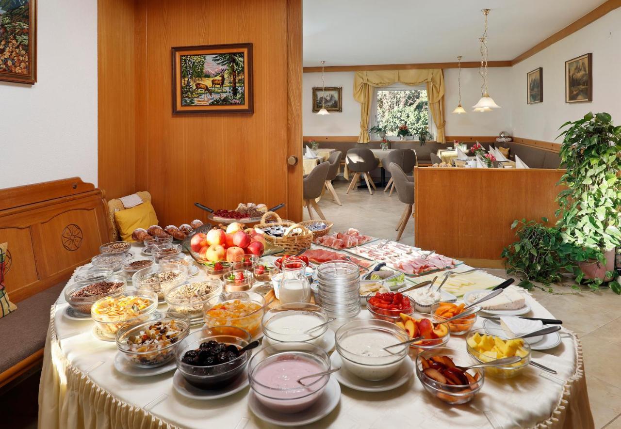 Pension Alpenblick ラグンド エクステリア 写真